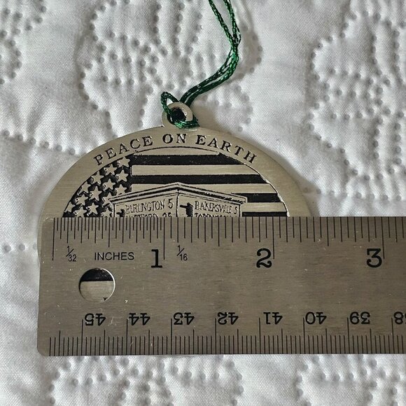 Harwinton CT 2001 Peace On Earth Ornament Woodbury Pewter Handcrafted USA - Picture 7 of 9